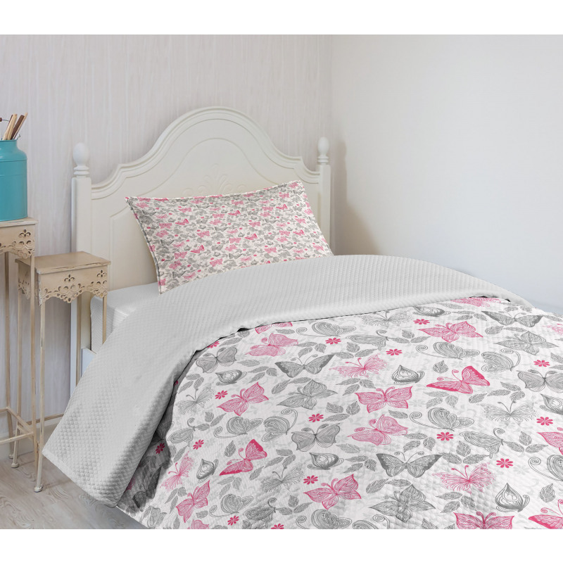 Abstract Nature Depiction Bedspread Set