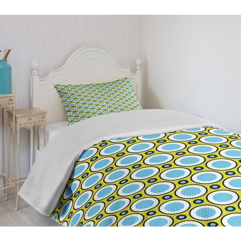 Retro Circle and Dots Bedspread Set