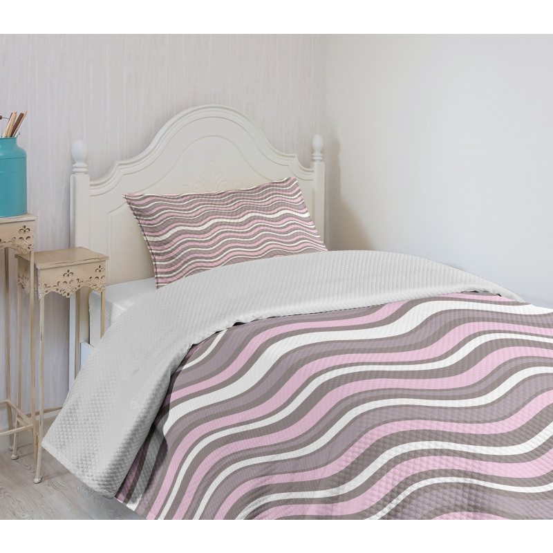 Wavy Stripes Nautical Bedspread Set