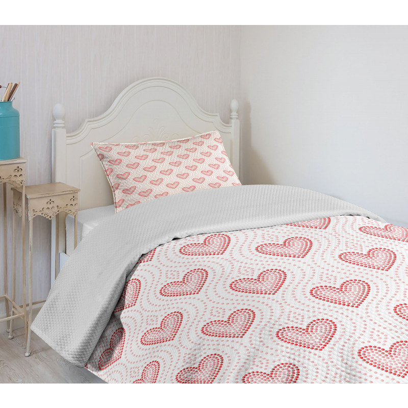 Dotted Heart Pattern Bedspread Set