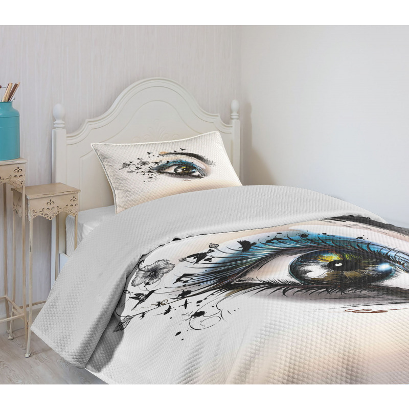 Fantasy Female Bedspread Set