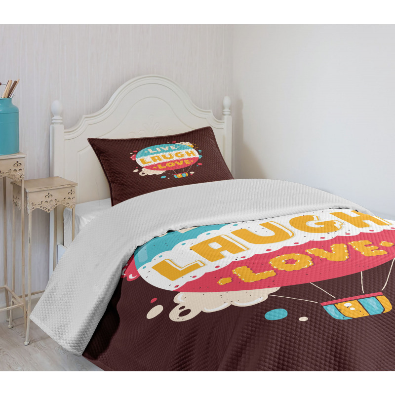 Air Balloon Cheerful Retro Bedspread Set