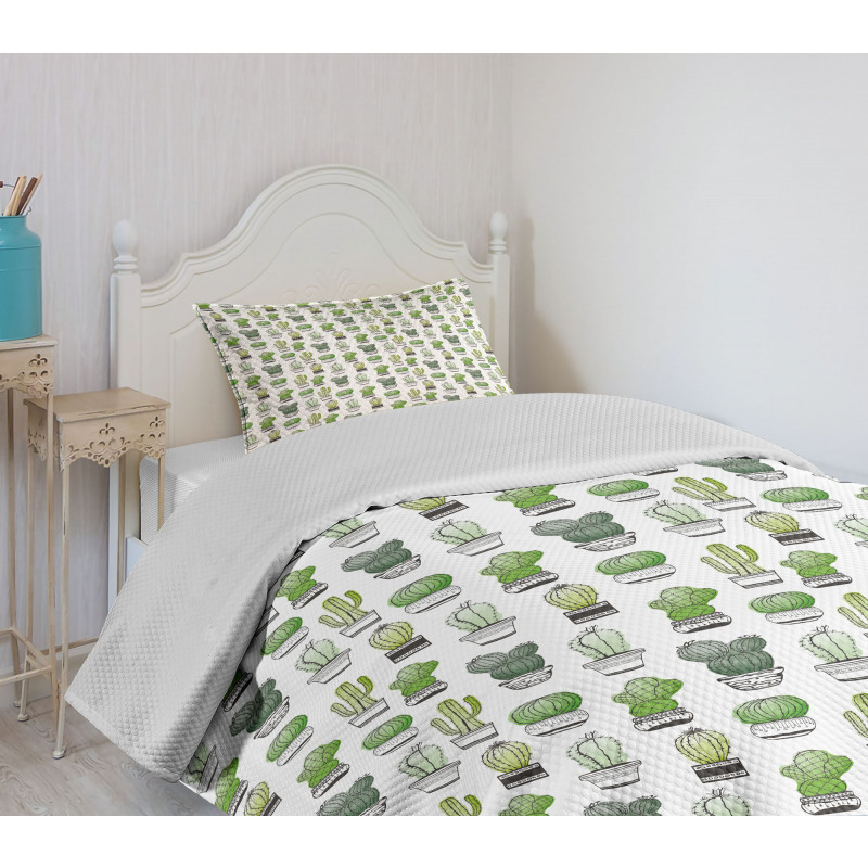 Latino Foliage Pattern Bedspread Set