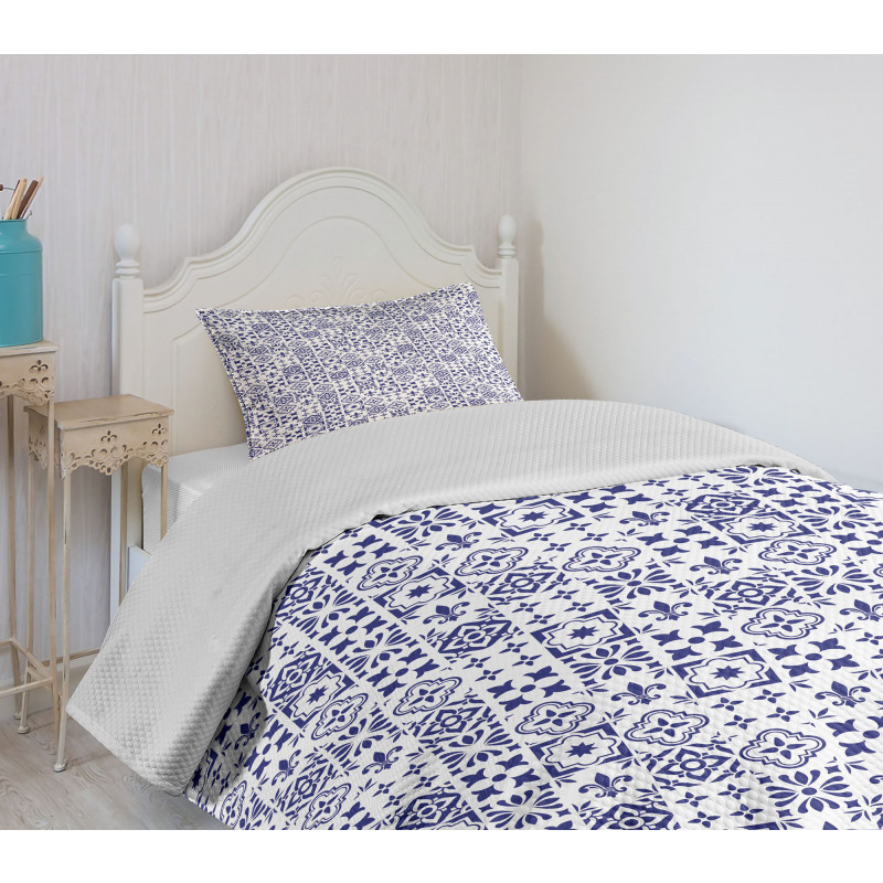 Tile Square Abstract Pattern Bedspread Set