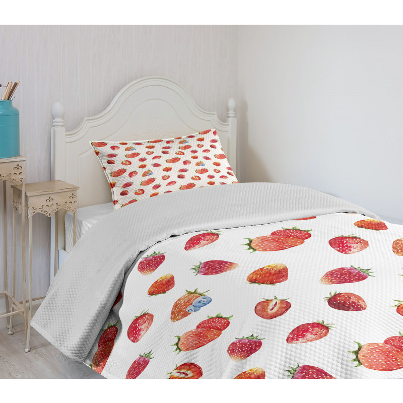 Strawberry Blueberry Bedspread Set