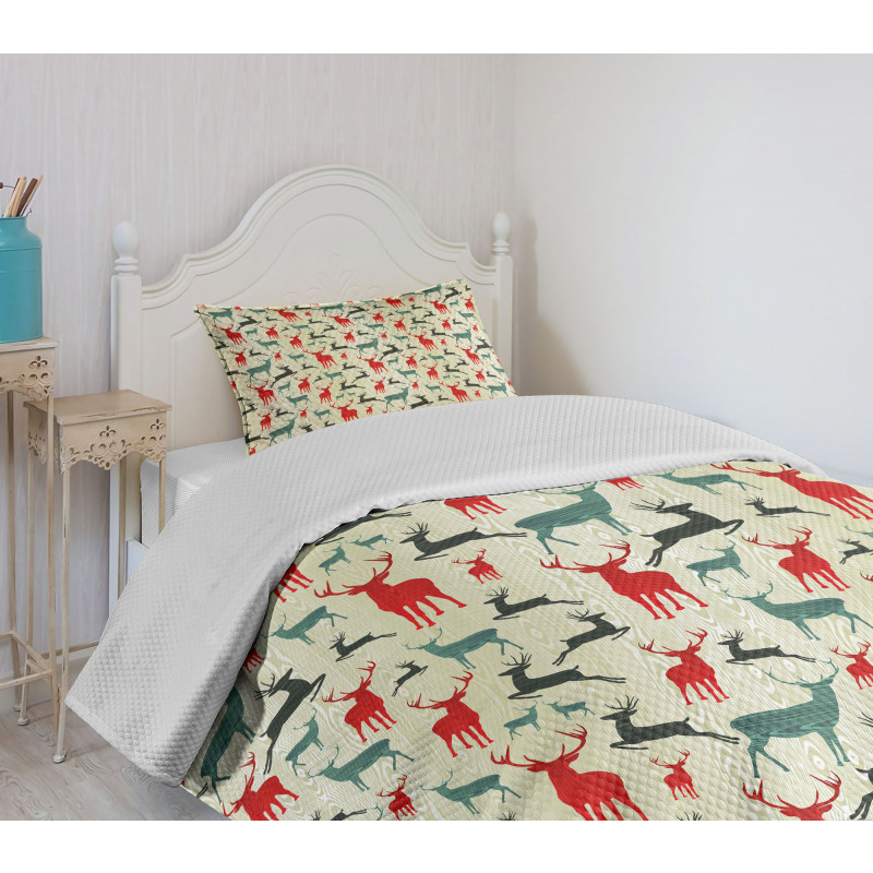 Wooden Winter Animals Bedspread Set