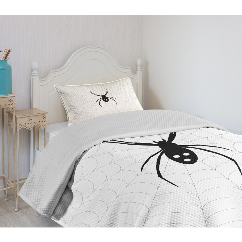 Poisonous Bug Thread Bedspread Set