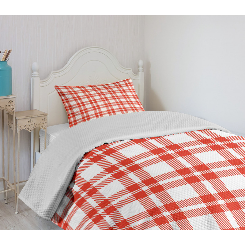 Retro-Modern Checkered Bedspread Set