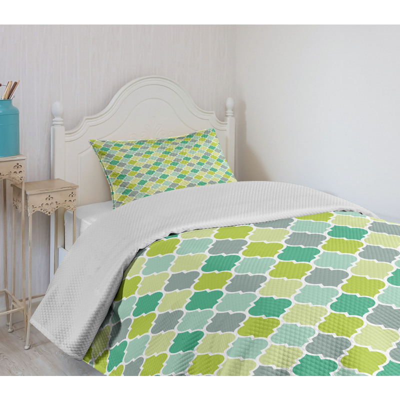 Vibrant Trellis Quatrefoil Bedspread Set