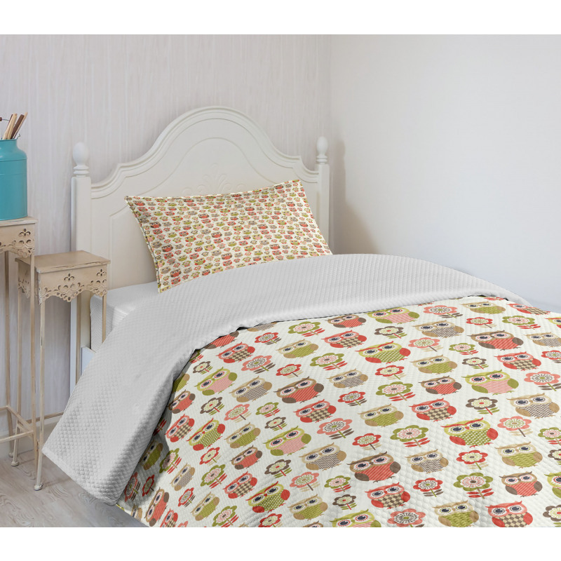 Retro Childish Flowers Bedspread Set