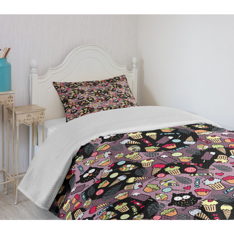 Crazy Birds Tasty Cupcakes Bedspread Set