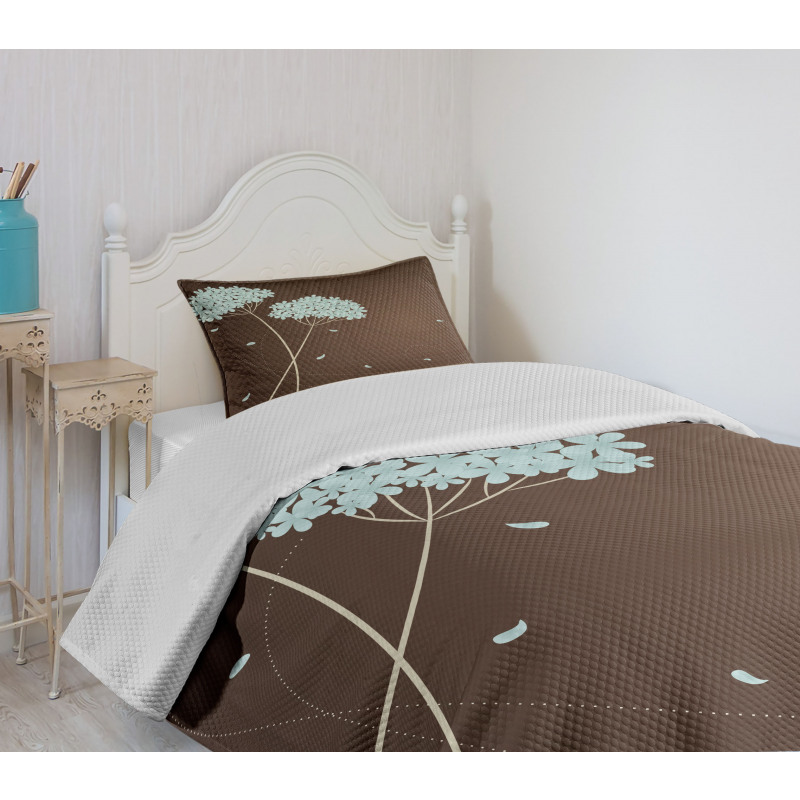 Falling Leaves Bedspread Set