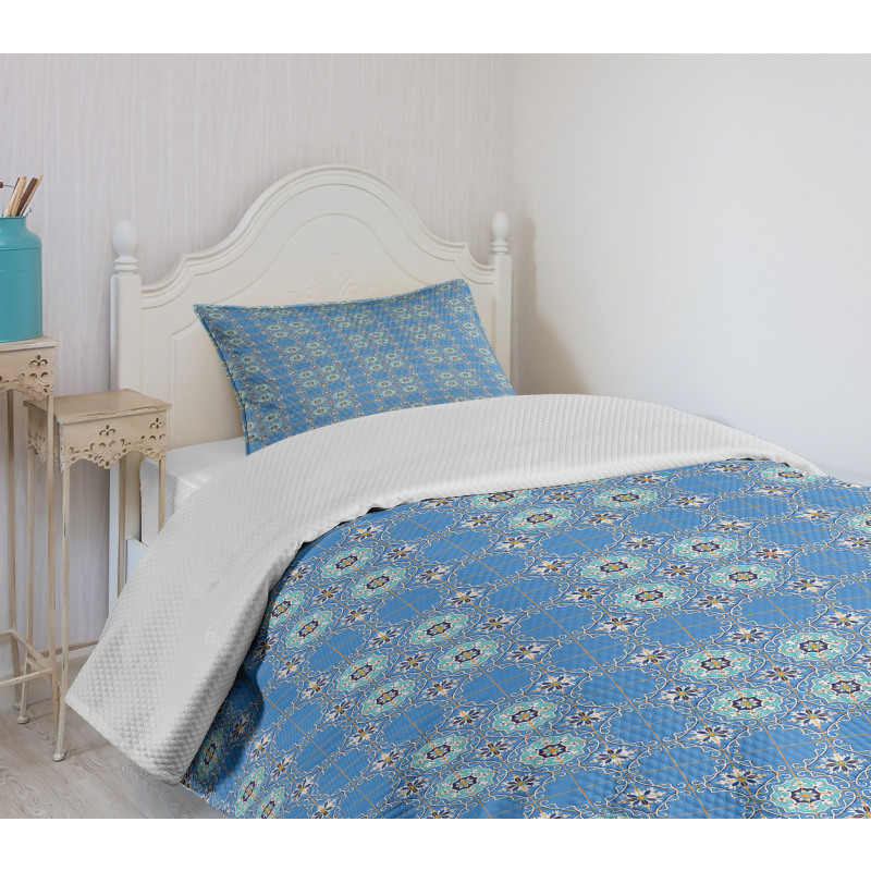 Patchwork Style Blue Bedspread Set