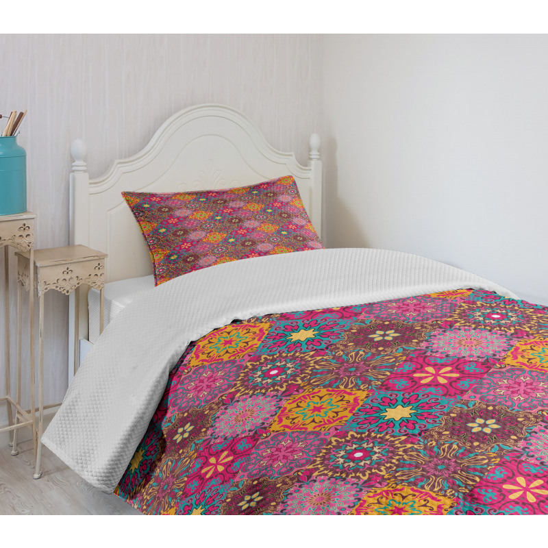 Vibrant Folk Bedspread Set