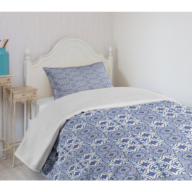 Checkered Grid Desgin Bedspread Set