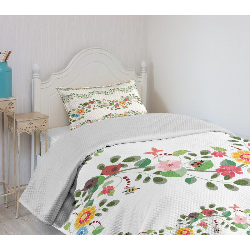 Romantic Pattern Bedspread Set