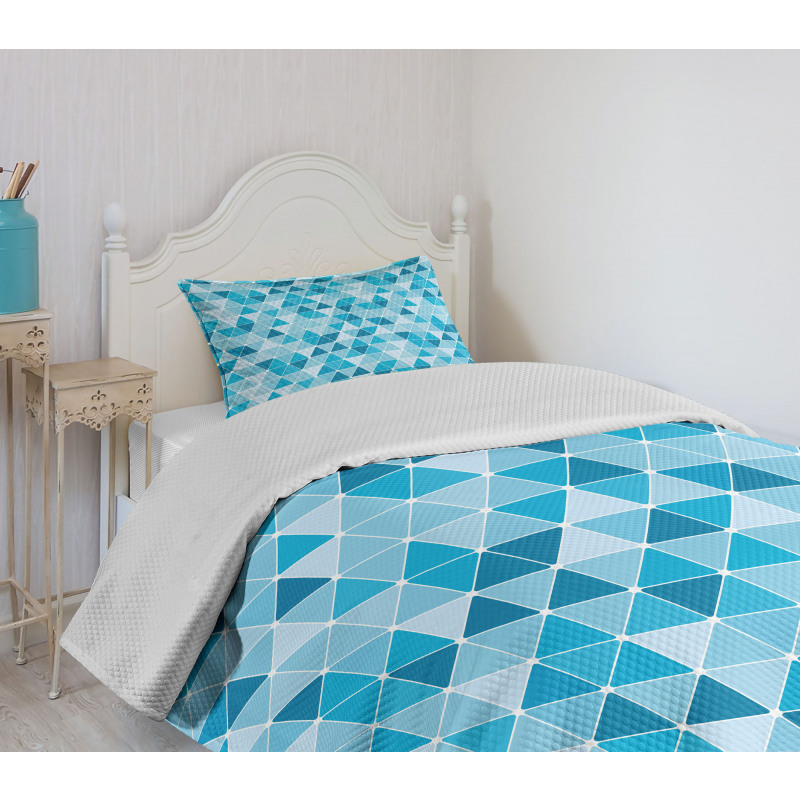 Geometric Triangles Mosaic Bedspread Set