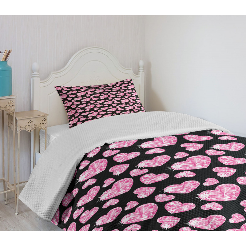 Romatic Heart Shapes Bedspread Set