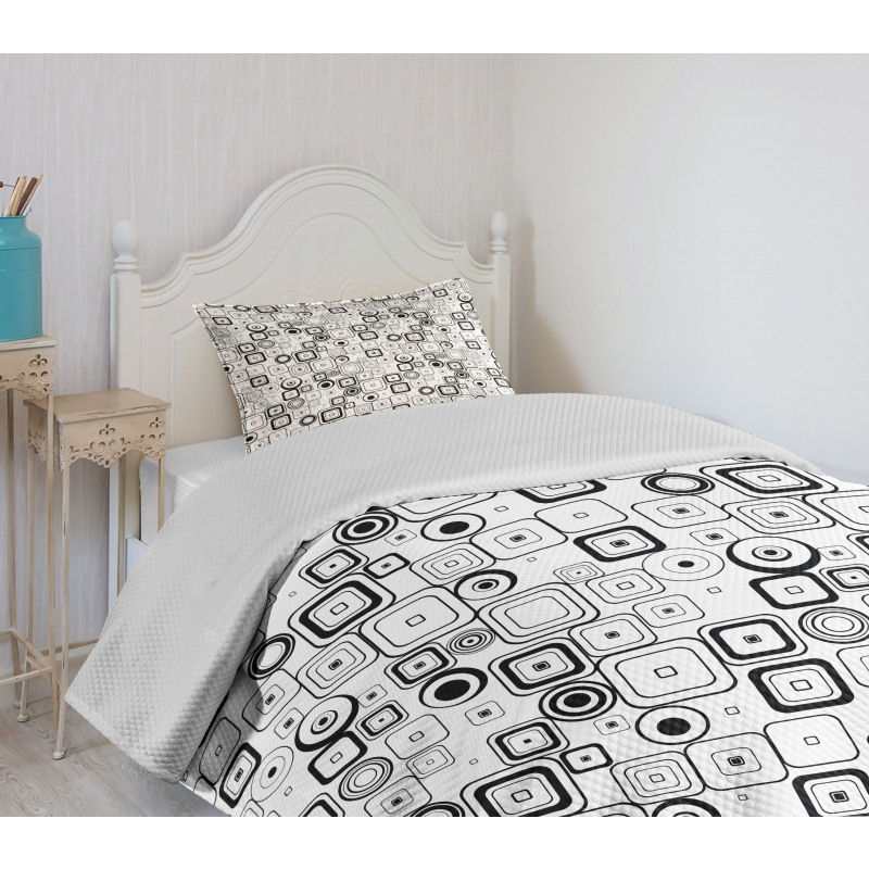 Squares Circles Bedspread Set