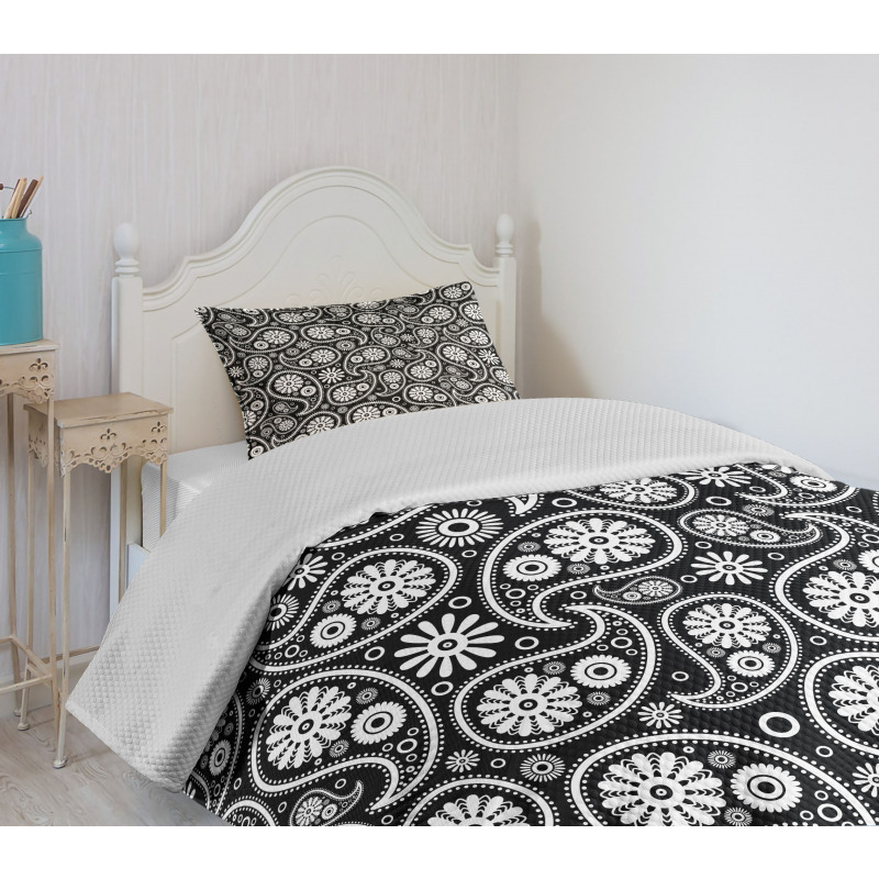 Paisley Art Bedspread Set