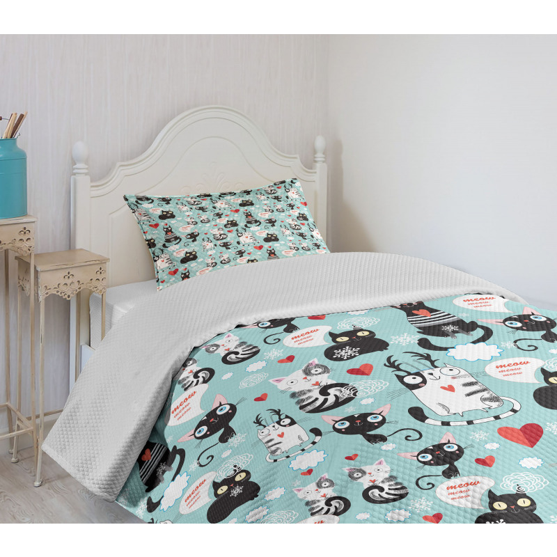 Kitties Love Daydreaming Bedspread Set