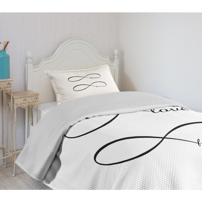 Infinity Monochrome Bedspread Set