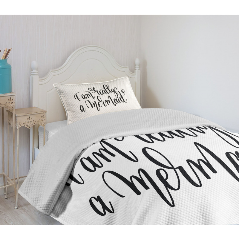 Girl Theme Slogan Bedspread Set