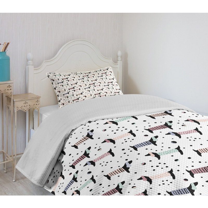 Dachshund Puppies Bedspread Set