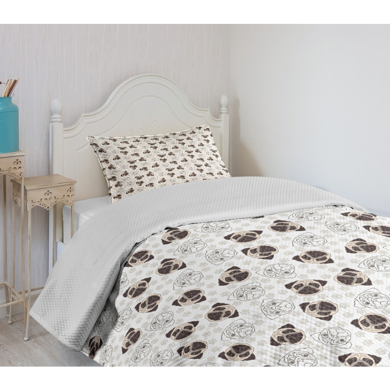 Pug Portraits Traces Bedspread Set