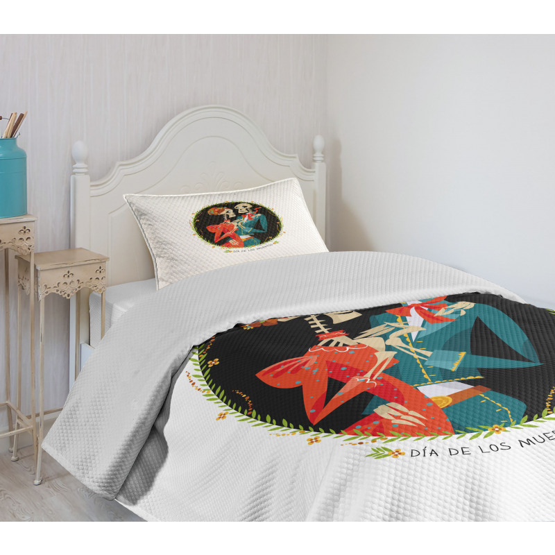 Skeletons in Love Bedspread Set