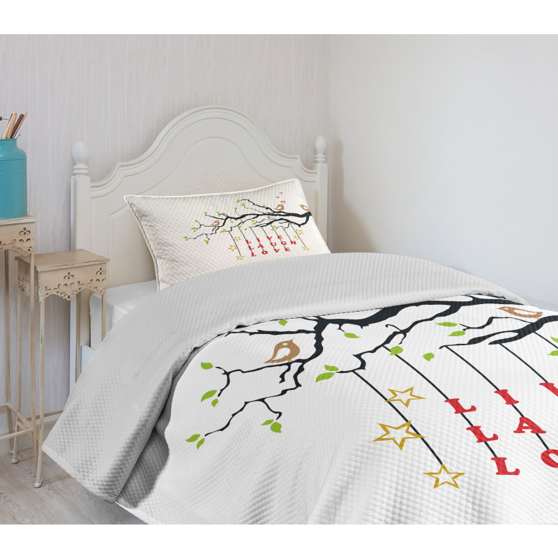 Couple of Birds Bedspread Set