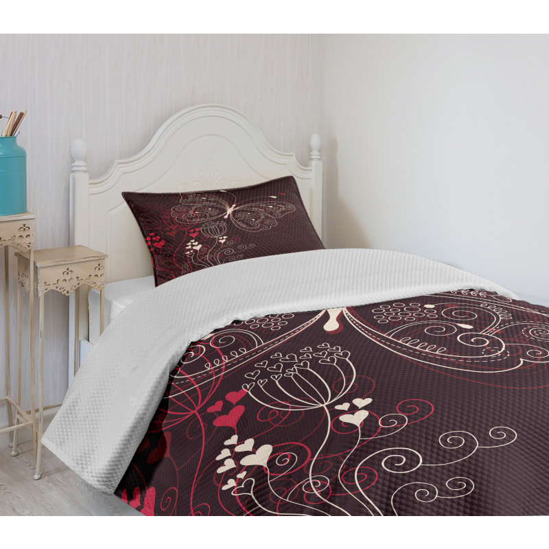 Floral Heart Pattern Bedspread Set