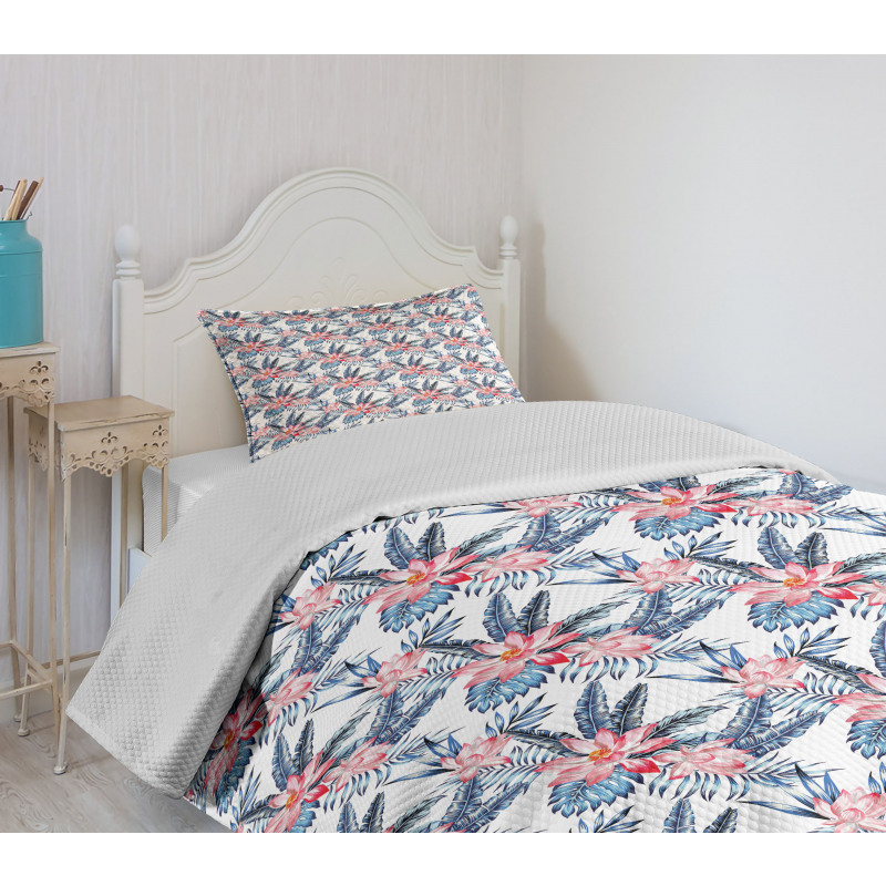 Banana Palm Lilies Bedspread Set