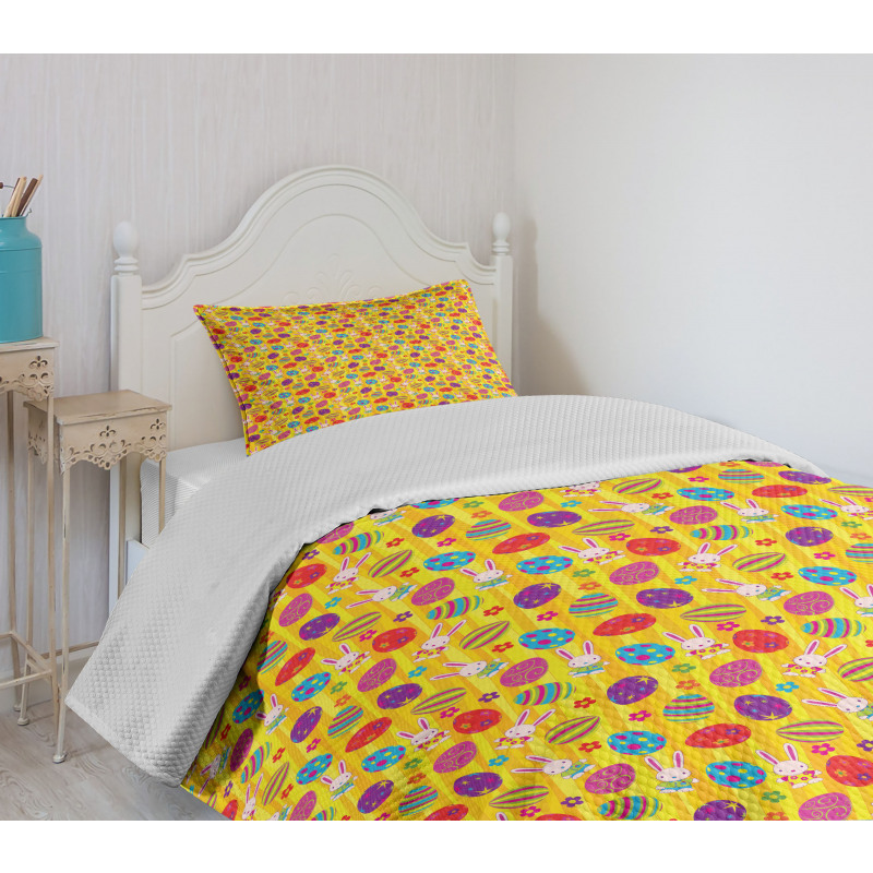 Bunnies Daisies Funky Bedspread Set