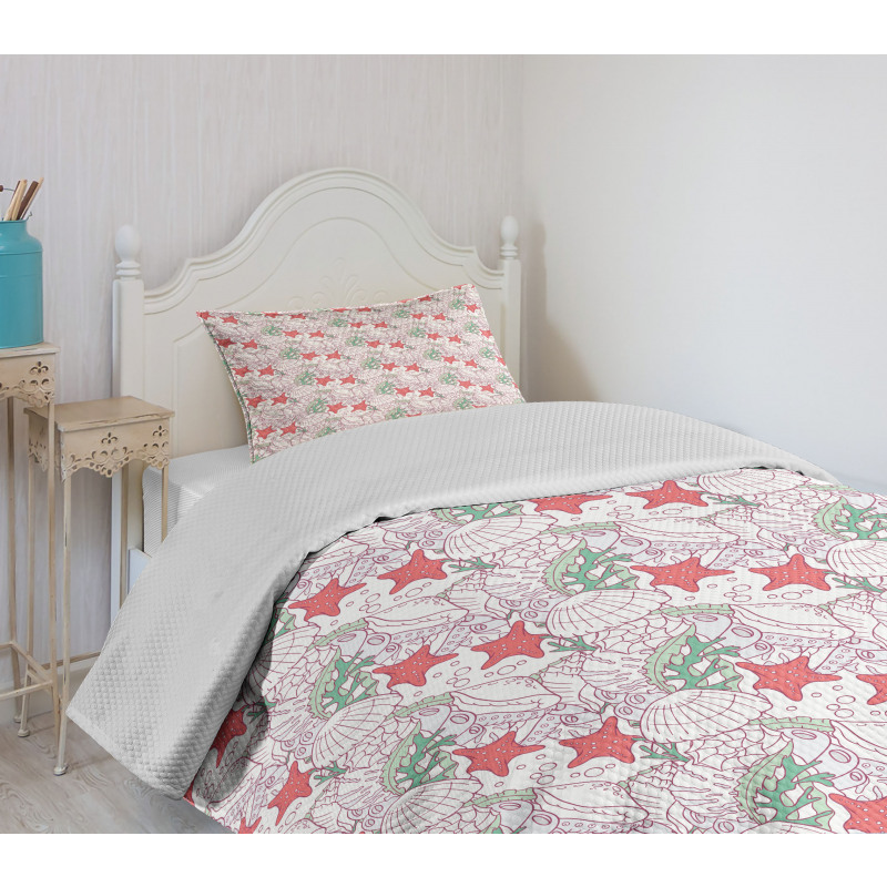 Doodle Fauna and Flora Bedspread Set