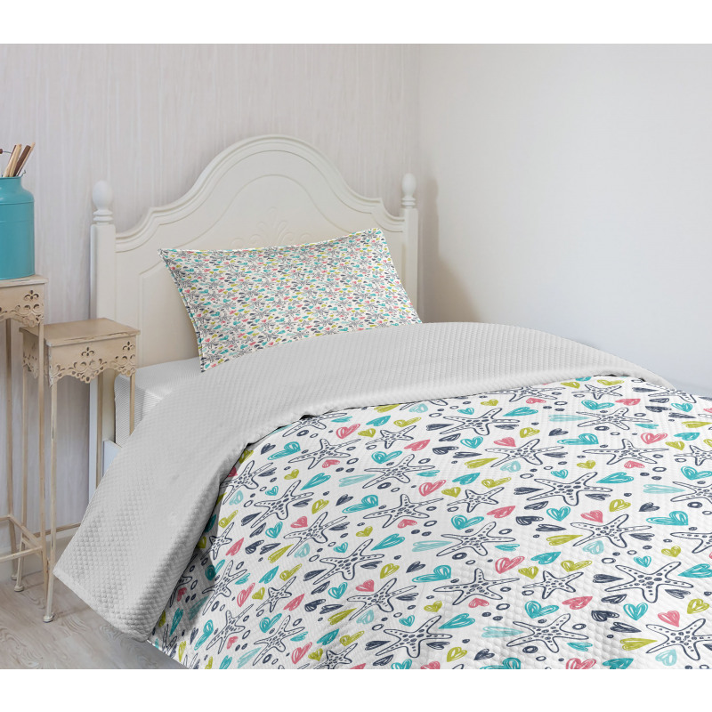 Aquatic Animal Doodle Bedspread Set