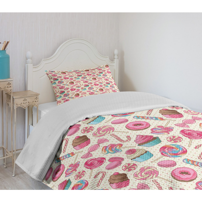 Yummy Food on Dots Bedspread Set