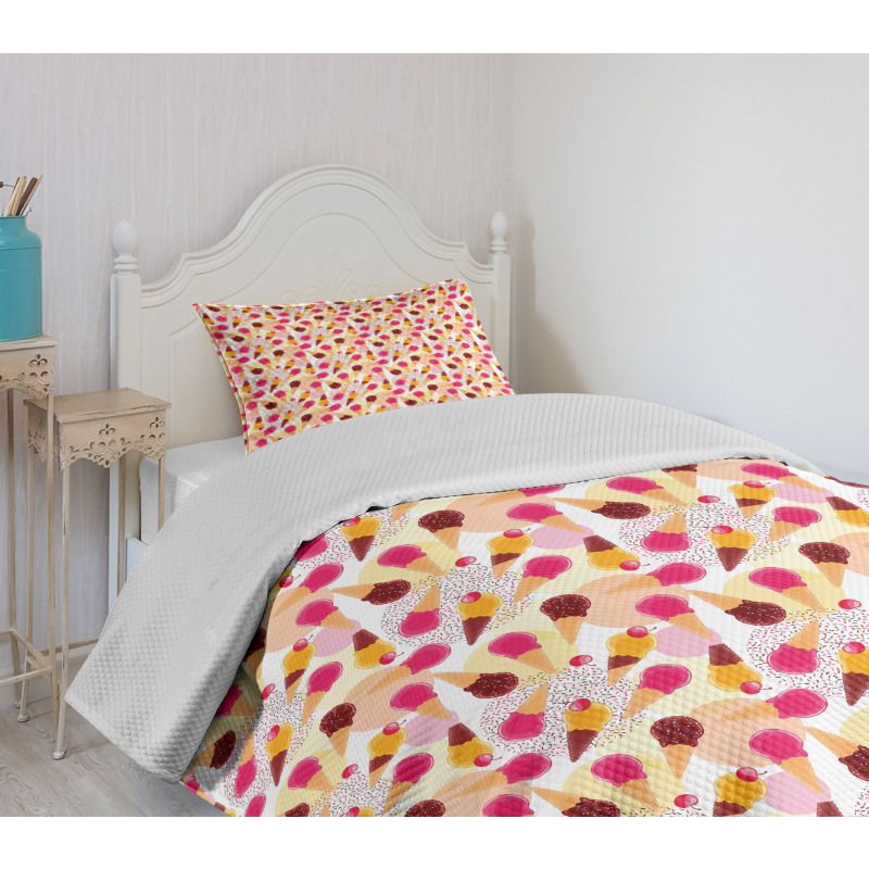 Cherries and Circles Bedspread Set