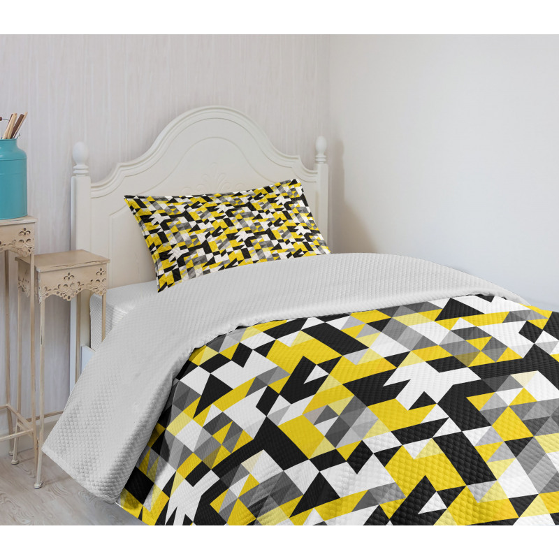 Squares and Houndstooh Bedspread Set