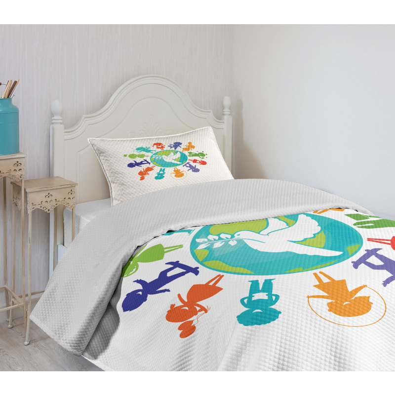 Children Pigeon Planet Bedspread Set