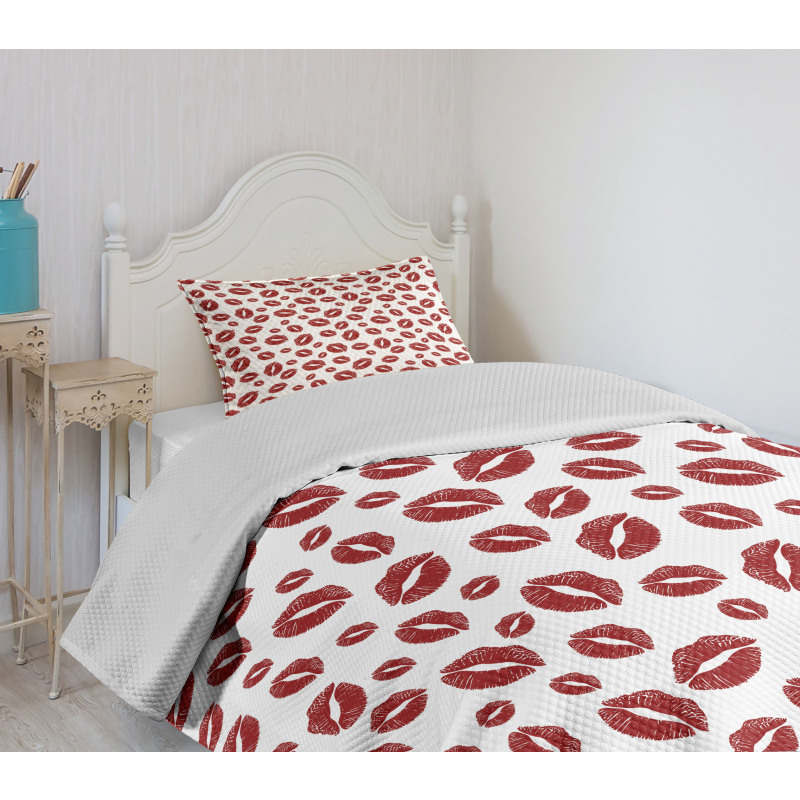 Pop Art Lipstick Stain Bedspread Set