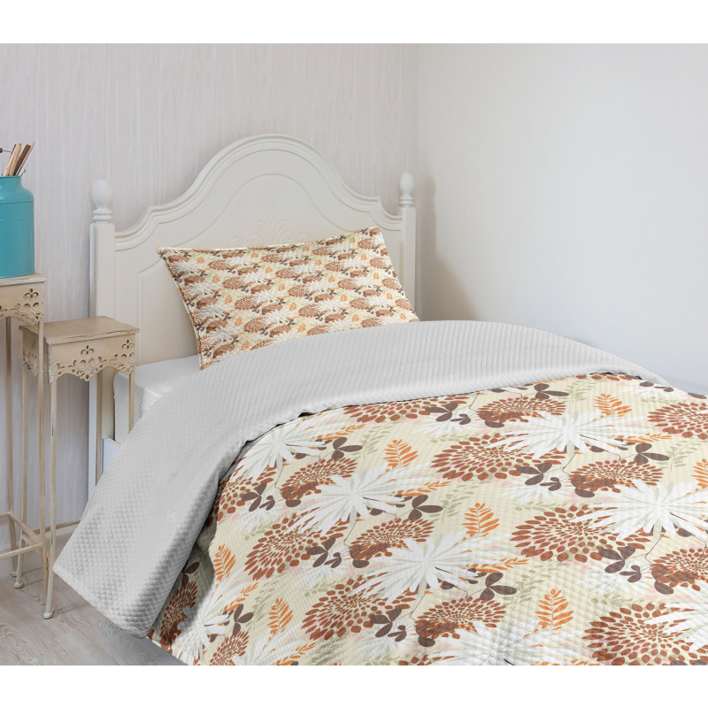 Petals of the Spring Bedspread Set