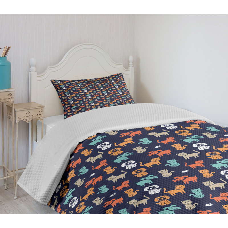 Cat Dog and Mouse Bedspread Set