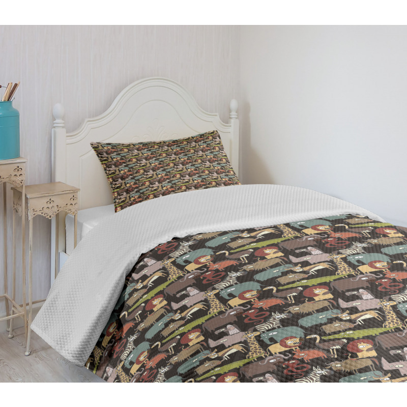 Cartoon Style Fauna Bedspread Set