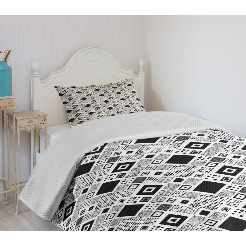 Big Little Squares Bedspread Set