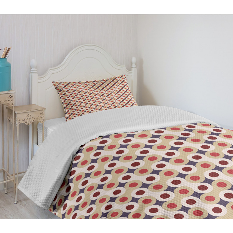 Abstract Wrench Motif Bedspread Set