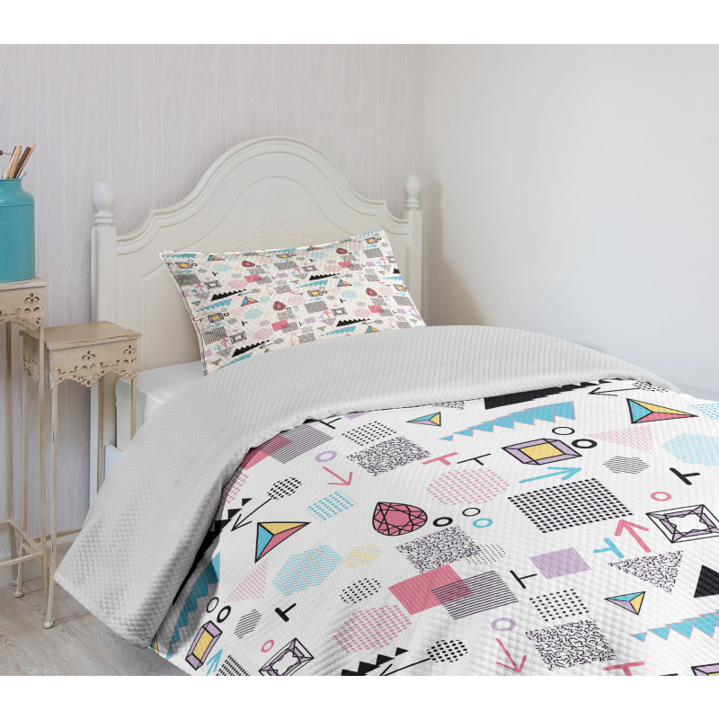 Memphis Cubes Arrows Bedspread Set