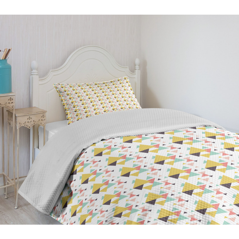 Geometric Illustration Bedspread Set