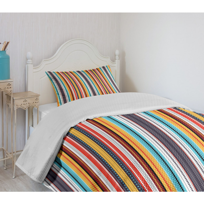 Vertical Stripes Pattern Bedspread Set