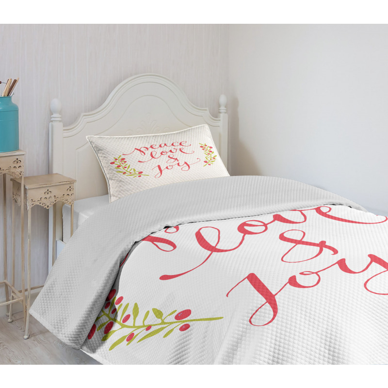 Peace Love Joy Berries Bedspread Set